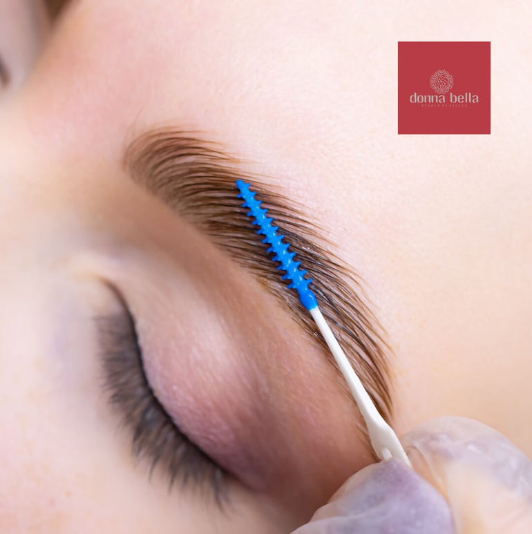 Lash Lifting + Brow Lamination às Quartas e Quintas-feiras