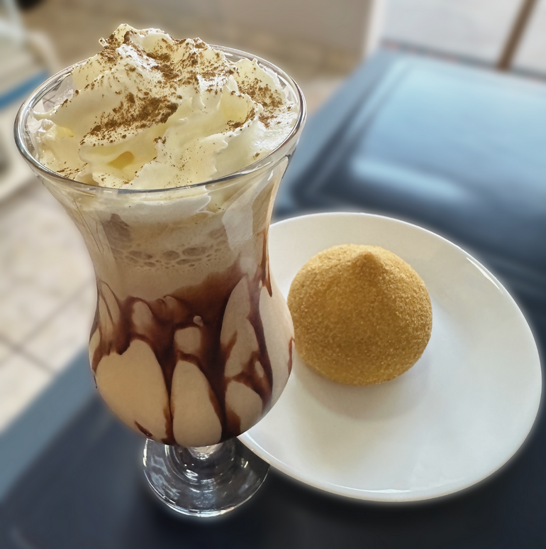 Combo-Delicia-Capuccino Gelado-e-salgado -